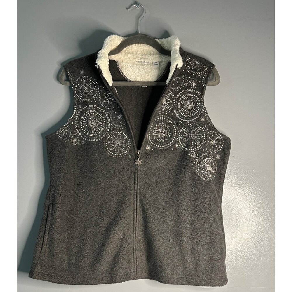Women’s Medium Gray Embroired Sweater Vest Cottagecore Cozy  Novelty Retro Y2K